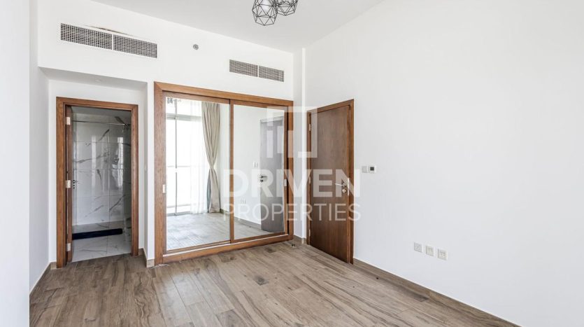 Apartment on Jumeirah Village Circle, Dubai, 1 bedroom, 86 m2 / per year