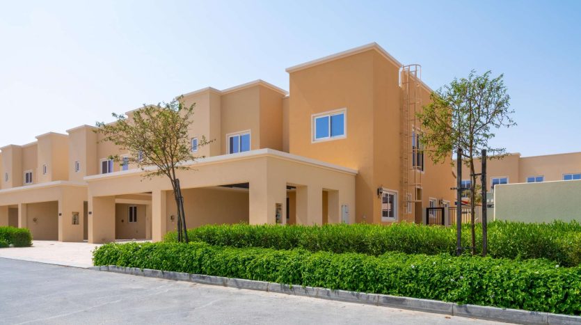Townhouse on Dubai Land, Dubai, 2 bedrooms, 1766 m2  | Foto 1
