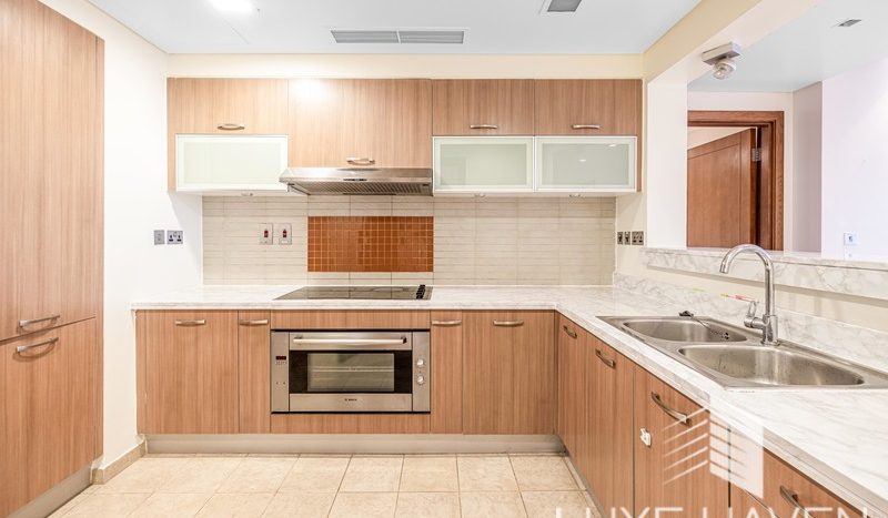 Квартира в Пальма Джумейра, Дубай, 3 спальни, 234.49 м2 / в год