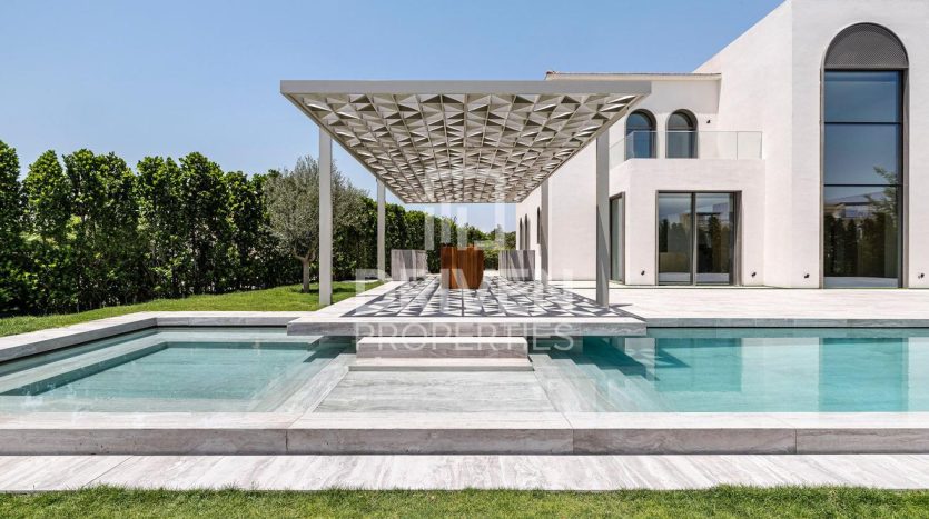 Вилла в Jumeirah Islands, Дубай, 4 спальни, 543 м2 / в год