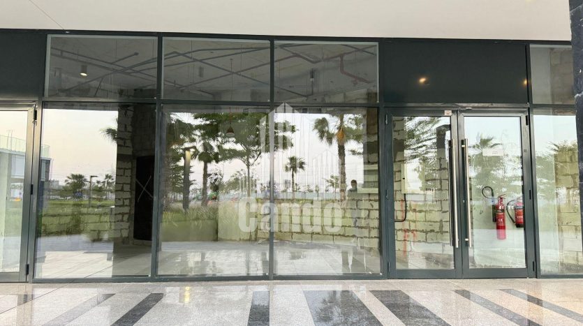 Shop on Meydan, Dubai, 53.9 m2 / per year