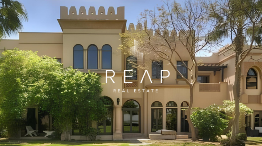 Villa on Palm Jumeirah, Dubai, 4 bedrooms, 423.2 m2 / per year
