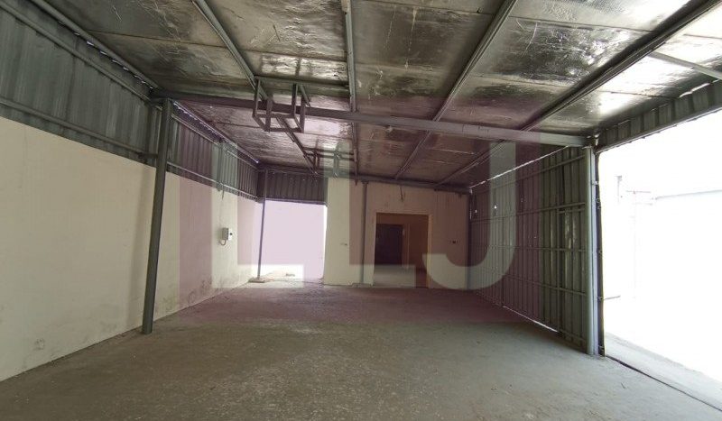 Склад в Mussafah, Абу-Даби, 157.9 м2 / в год