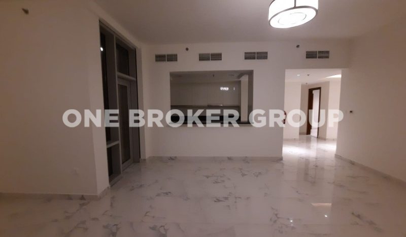 Apartment on Business Bay, Dubai, 3 bedrooms, 188 m2 / per year