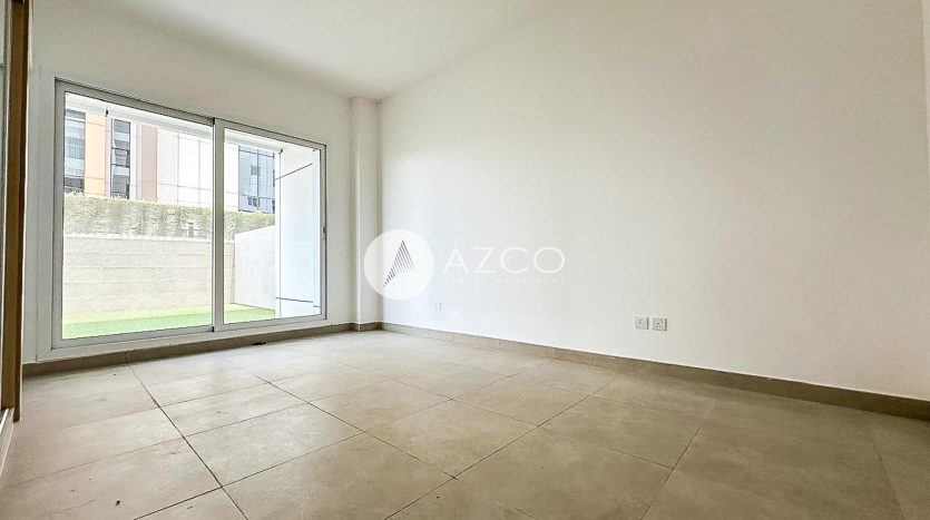 Apartment on Jumeirah Village Circle, Dubai, 2 bedrooms, 210 m2 / per year