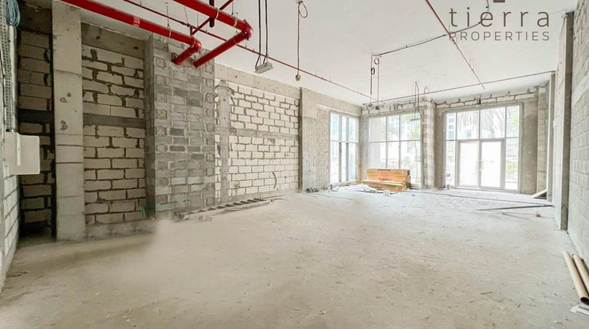Shop on Jumeirah Village Triangle, Dubai, 269.4 m2 / per year