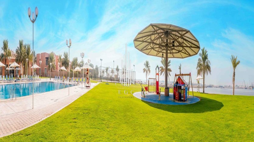 Вилла в Abu Dhabi Gate City, Абу-Даби, 4 спальни, 378.9 м2 / в год