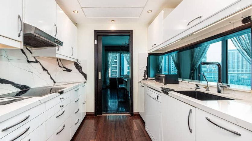 Apartment on Dubai Marina, 3 bedrooms, 184 m2 / per year