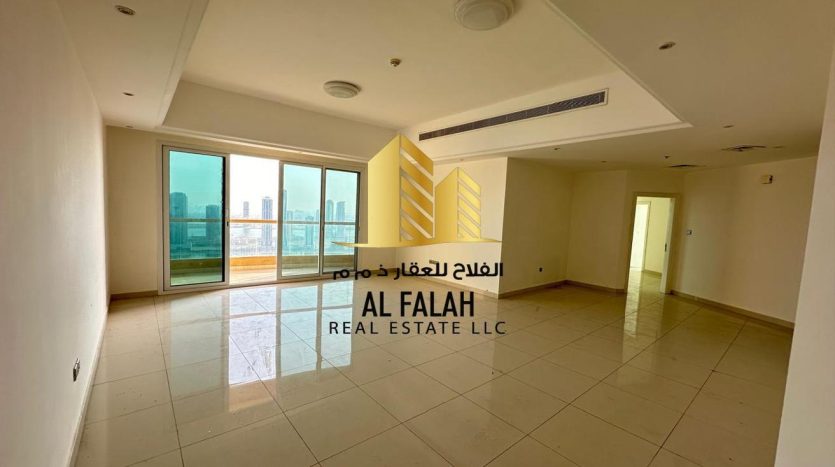 Apartment on Al Taawun, Sharjah, 3 bedrooms, 232 m2 / per year