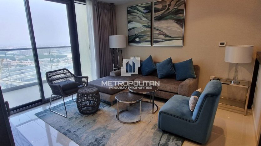 Apartment on Business Bay, Dubai, 1 bedroom, 65 m2 / per year