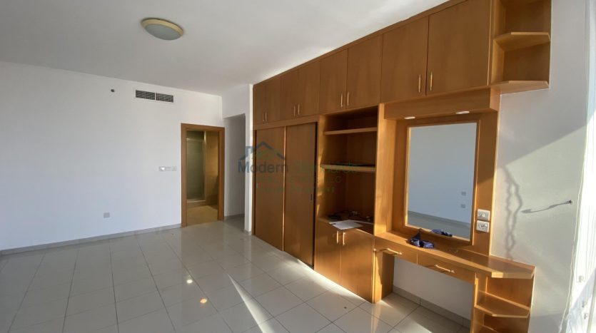 Apartment on Sheikh Zayed Road, Dubai, 3 bedrooms, 2529 m2 / per month