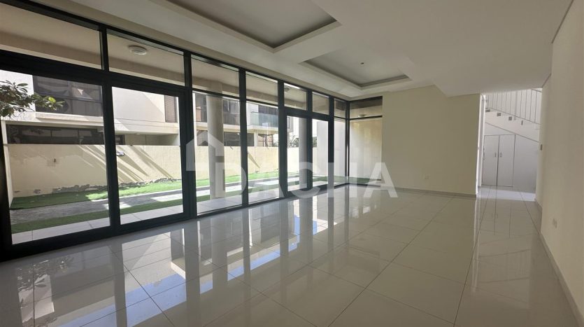 Villa on DAMAC Hills (Akoya by DAMAC), Dubai, 3 bedrooms, 223 m2 / per year