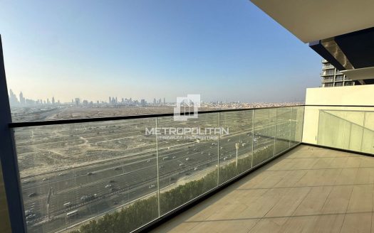 Apartment on Jumeirah Village Circle, Dubai, 2 bedrooms, 91 m2 / per year