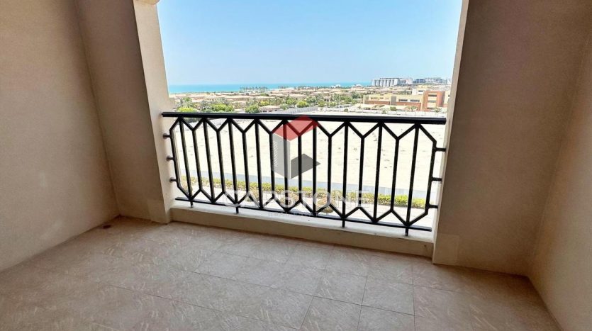 Apartment on Saadiyat Island, Abu-Dhabi, 2 bedrooms, 163 m2 / per year