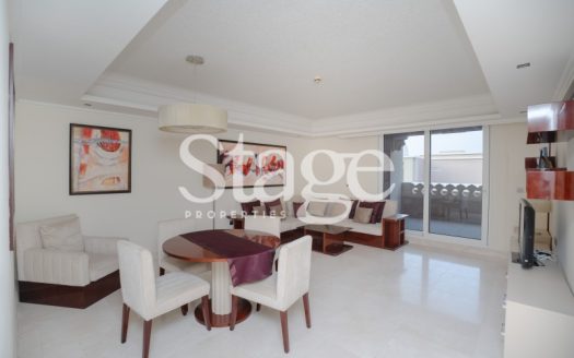 Apartment on Palm Jumeirah, Dubai, 2 bedrooms, 189.2 m2 / per year