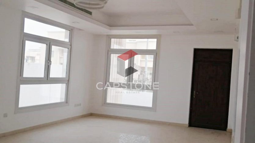 Вилла в Mohamed Bin Zayed City, Абу-Даби, 4 спальни, 325 м2 / в год