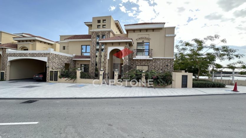 Вилла в Al Raha Beach, Абу-Даби, 5 спален, 511 м2 / в год
