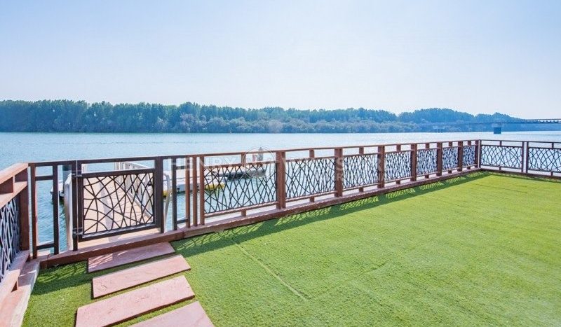 Вилла в Al Gurm West, Абу-Даби, 5 спален, 1579.3 м2 / в год