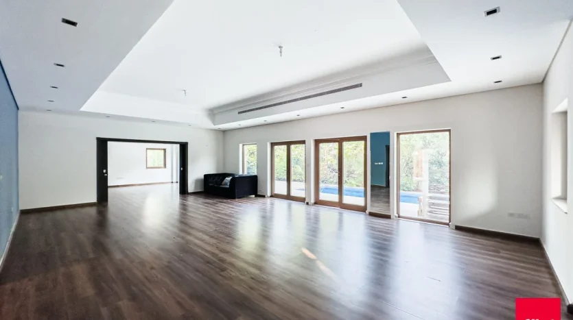 Villa on Al Furjan, Dubai, 6 bedrooms, 874.7 m2 / per year