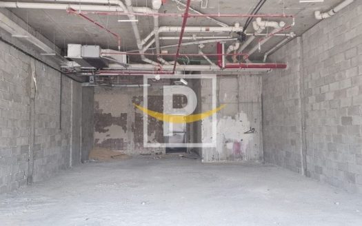 Магазин в Dubai, 483.8 м2 / в год