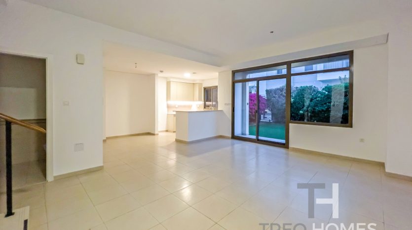 Townhouse on Town Square, Dubai, 3 bedrooms, 208 m2 / per year