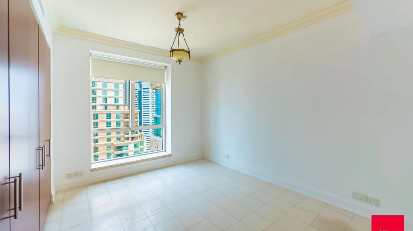 Apartment on Dubai Marina, 1 bedroom, 108.7 m2 / per year