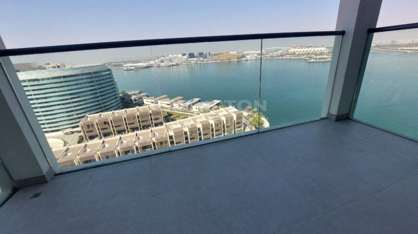 Apartment on Al Raha Beach, Abu-Dhabi, 2 bedrooms, 130.2 m2 / per year