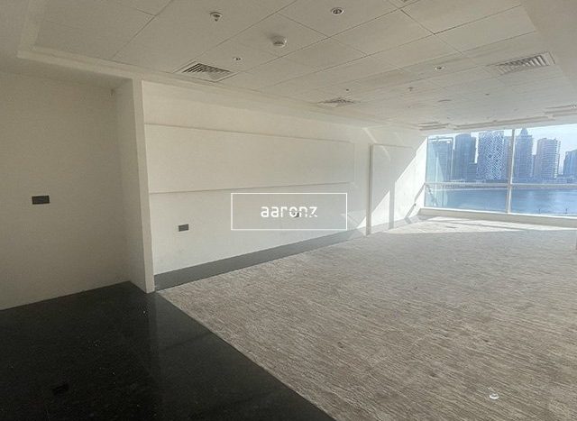 Office on Business Bay, Dubai, 62.2 m2 / per year