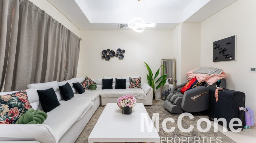 Villa on Jumeirah Village Circle, Dubai, 4 bedrooms, 148.18 m2  | Foto 2