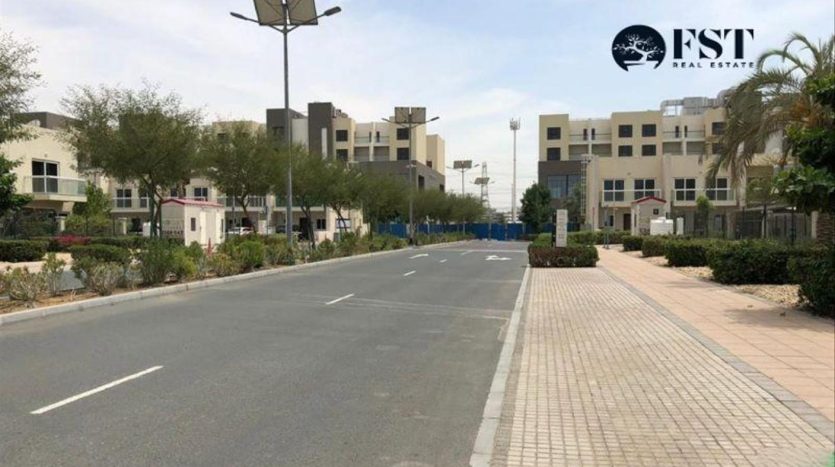 Land plot on Al Warsan, Dubai, 1332 m2  | Foto 4