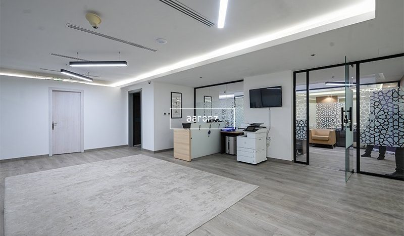 Office on Business Bay, Dubai, 263.3 m2 / per year