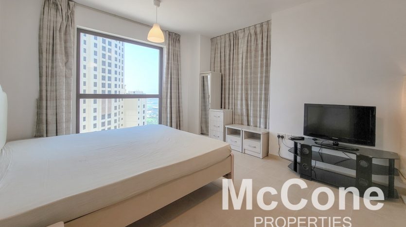 Apartment on Jumeirah Beach Residence, Dubai, 3 bedrooms, 174.84 m2 / per year