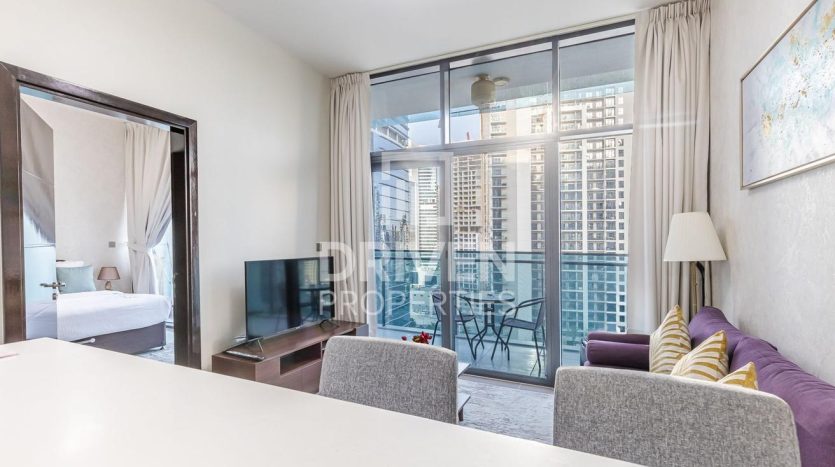 Apartment on Business Bay, Dubai, 1 bedroom, 60 m2 / per year