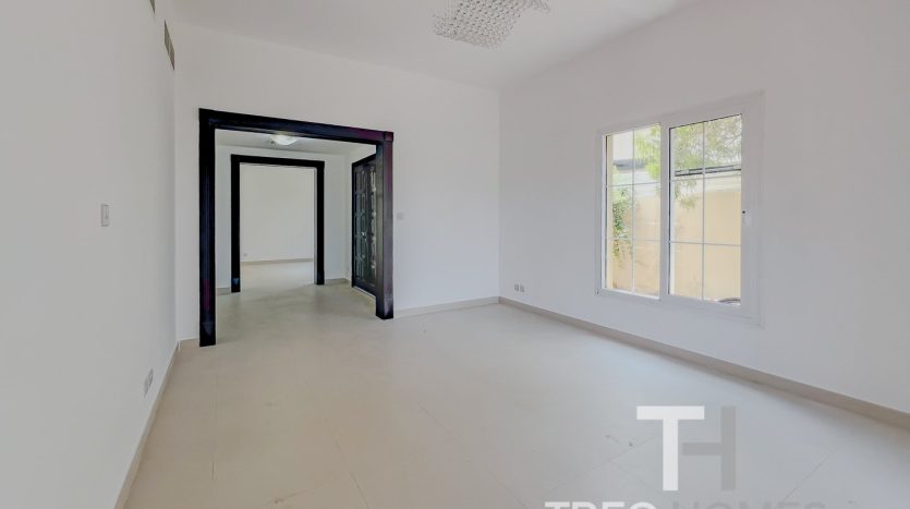 Вилла в The Springs, Дубай, 3 спальни, 270 м2 / в год