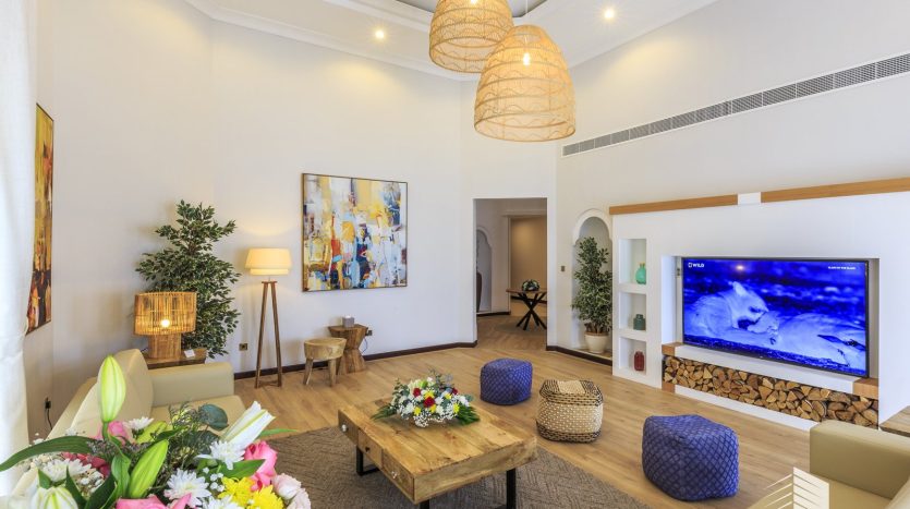 Villa on Palm Jumeirah, Dubai, 4 bedrooms, 622.36 m2 / per year