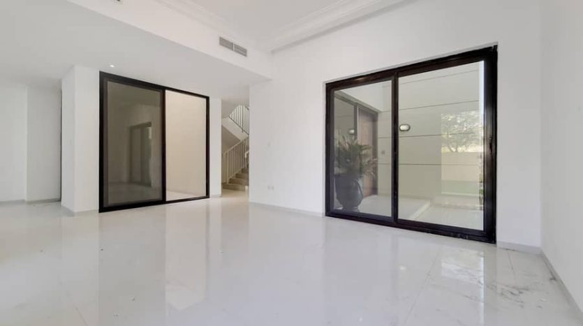 Townhouse on DAMAC Hills (Akoya by DAMAC), Dubai, 4 bedrooms, 294 m2 / per year