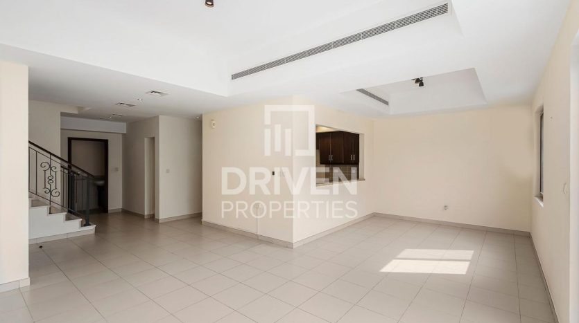 Townhouse on Rome, Dubai, 3 bedrooms, 278 m2 / per year
