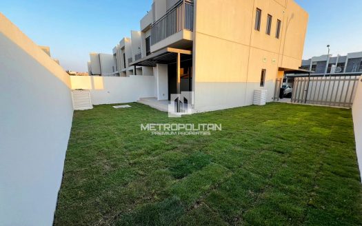 Таунхаус в DAMAC Hills (Akoya by DAMAC), Дубай, 3 спальни, 235 м2