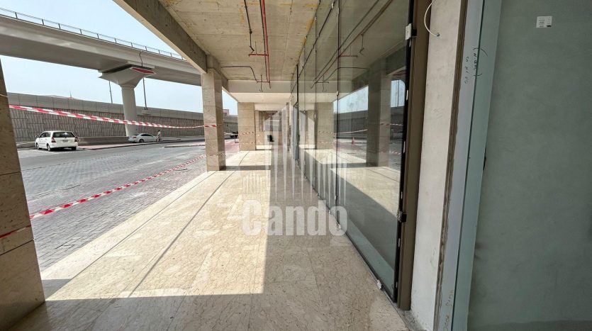 Shop Dubai, 41.8 m2 / per year