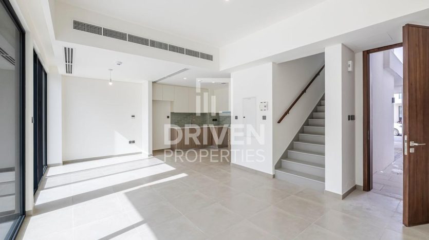 Villa on The Valley, Dubai, 3 bedrooms, 174 m2 / per year