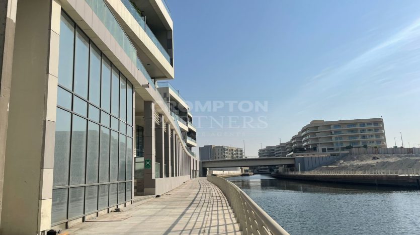 Квартира в Al Raha Beach, Абу-Даби, 3 спальни, 165 м2 / в год