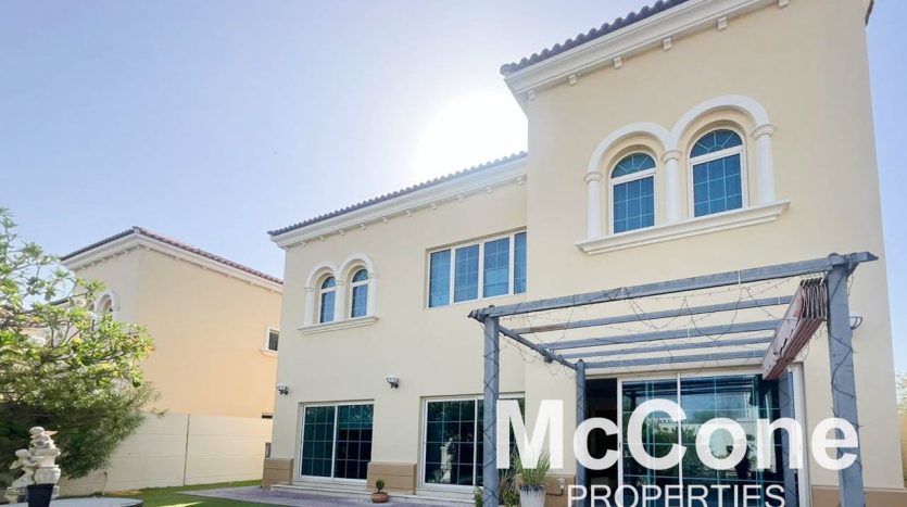 Villa on Jumeirah Park, Dubai, 4 bedrooms, 525.74 m2  | Foto 1