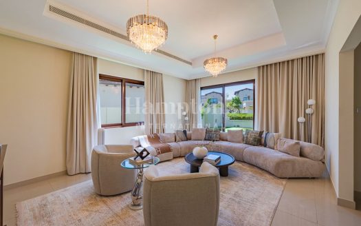 Villa on Arabian Ranches 2, Dubai, 4 bedrooms, 400.3 m2 / per year