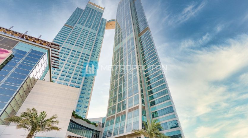 Apartment on Corniche Road, Abu-Dhabi, 2 bedrooms, 161 m2 / per year