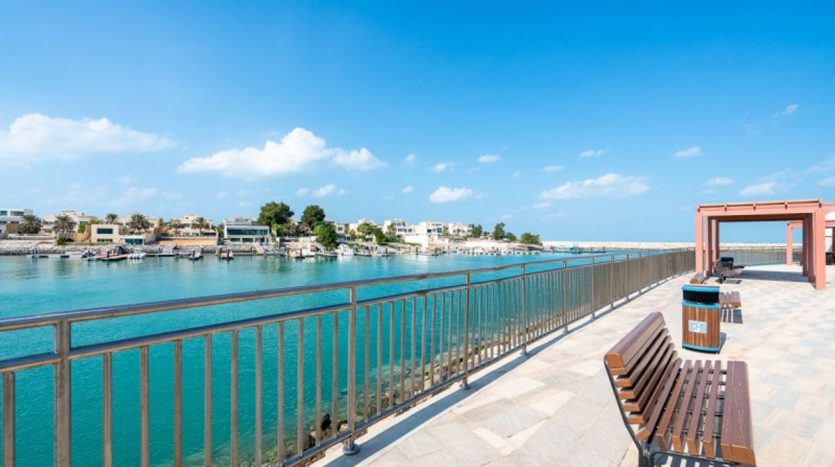 Commercial property on Marina Village, Abu-Dhabi, 4 bedrooms, 2093 m2  | Foto 3