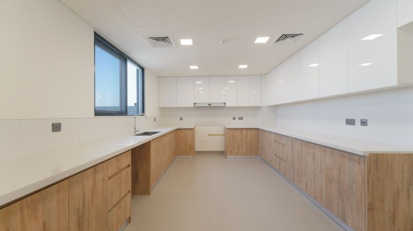 Commercial property on Yas Island, Abu-Dhabi, 4 bedrooms, 227 m2  | Foto 4