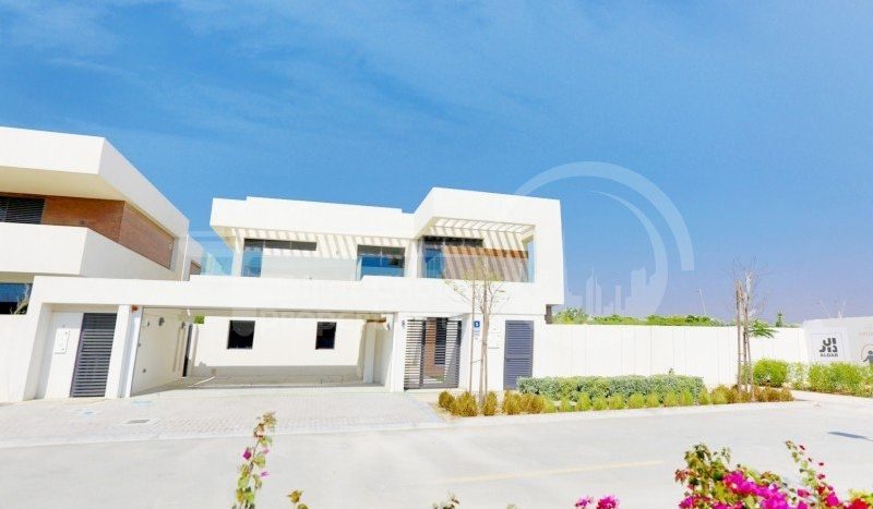 Villa on Yas Island, Abu-Dhabi, 5 bedrooms, 516.4 m2 / per year