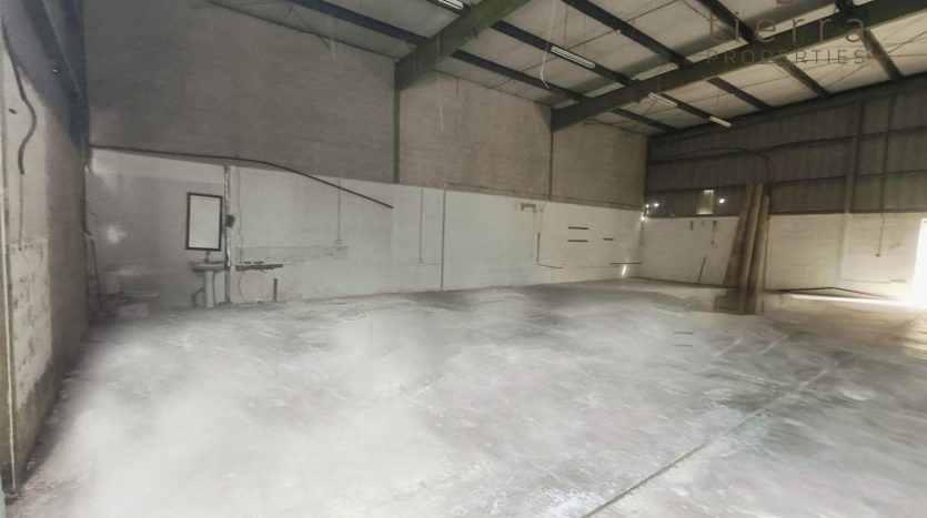 Warehouse on Al Quoz, Dubai, 260.1 m2 / per year