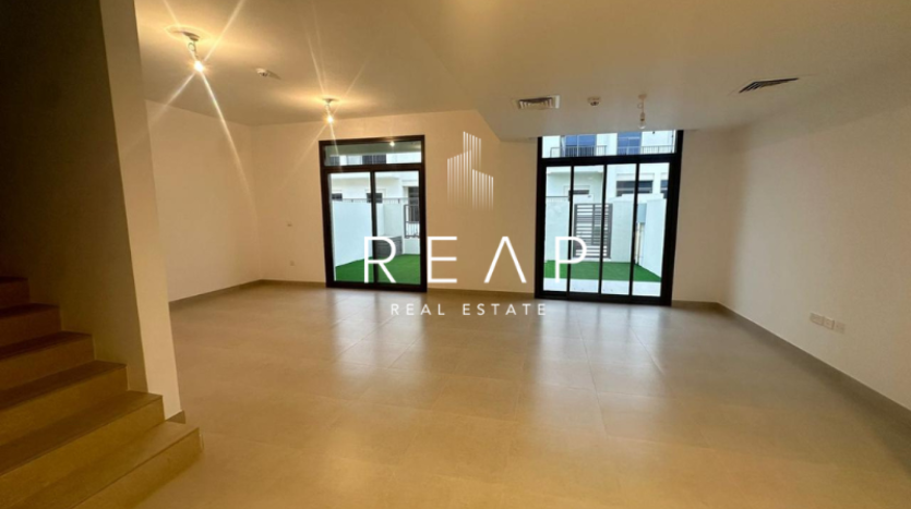 Townhouse on Town Square, Dubai, 3 bedrooms, 187.8 m2 / per year