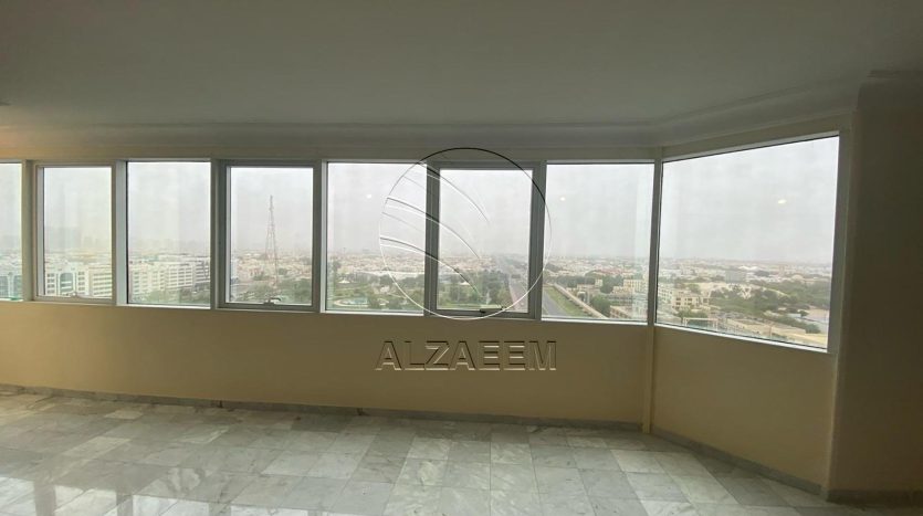 Apartment on Al Khalidiya, Abu-Dhabi, 4 bedrooms, 297 m2 / per year